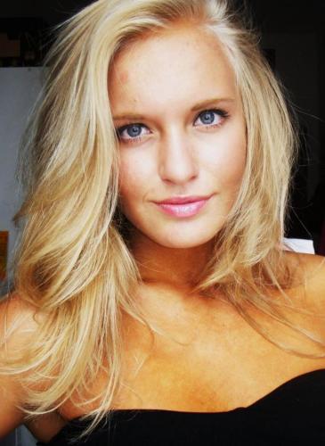 The photo was inserted by the model on the portal of the Czech Modelky s.r.o.