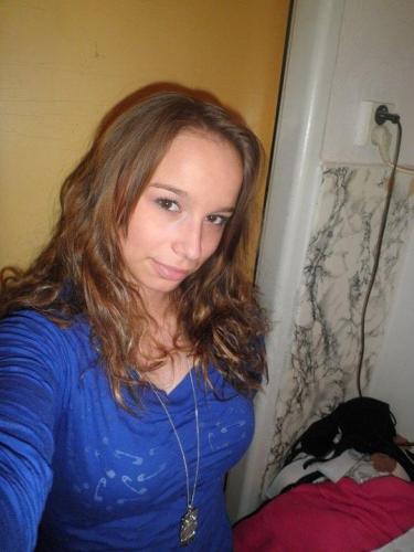 A fényképet a modell helyezte be a cseh Modelky s.r.o portáljára.