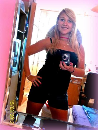 Billedet blev indsat af modellen på portalen til den tjekkiske Modelky s.r.o.