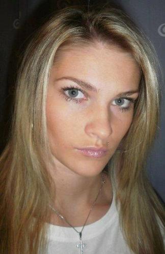 Das Foto wurde vom Model auf dem Portal des tschechischen Modelsky s.r.o.