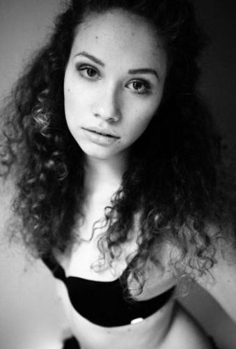 Billedet blev indsat af modellen på portalen til den tjekkiske Modelky s.r.o.