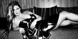 modelky/23644/cernobila 2.jpg