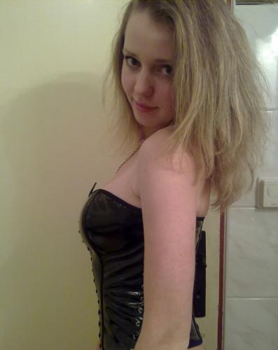 La foto è stata inserita dal modello sul portale della ceca Modelky s.r.o.