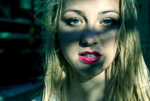 Фотография была вставлена моделью на портале чешской модели с.р.о.