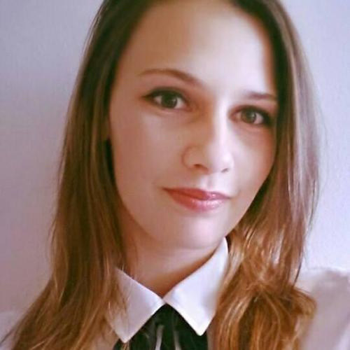 Фотография была вставлена моделью на портале чешской модели с.р.о.