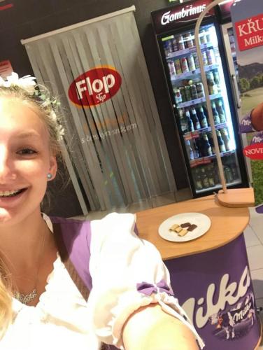 Фотография была вставлена моделью на портале чешской модели с.р.о.