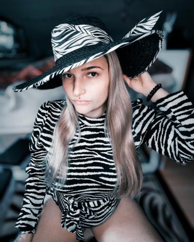 Fotografii vložila modelka na portál České Modelky ::www.ceskemodelky.cz::