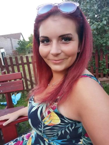 Фотография была вставлена моделью на портале чешской модели с.р.о.