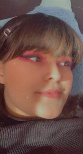 Das Foto wurde vom Model auf dem Portal des tschechischen Modelsky s.r.o.