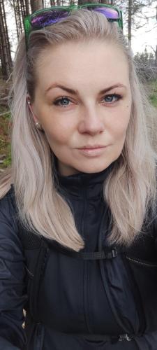 The photo was inserted by the model on the portal of the Czech Modelky s.r.o.