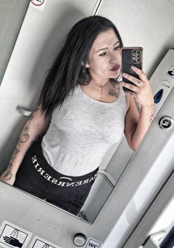 Fotografiu vložila modelka na portál spoločnosti Slovenskej Modelky s.r.o.