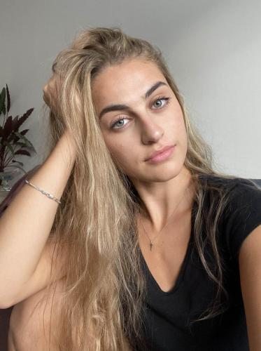 La foto è stata inserita dal modello sul portale della ceca Modelky s.r.o.