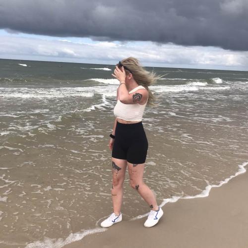 La foto è stata inserita dal modello sul portale della ceca Modelky s.r.o.