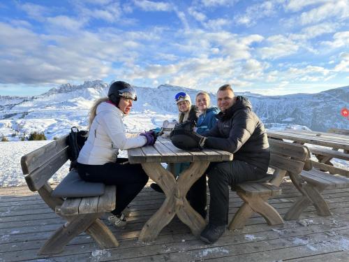 A fényképet a modell helyezte be a cseh Modelky s.r.o portáljára.