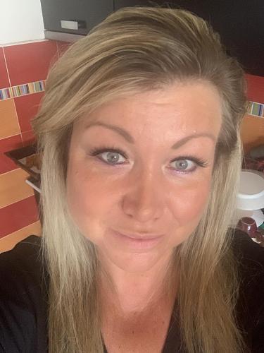 Фотография была вставлена моделью на портале чешской модели с.р.о.