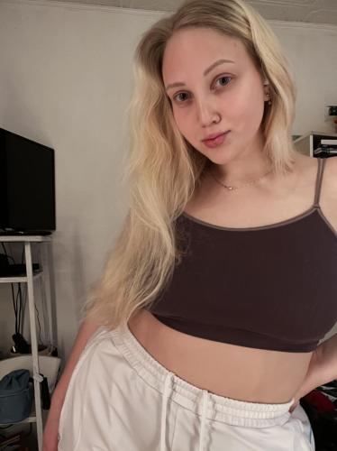 A fényképet a modell helyezte be a cseh Modelky s.r.o portáljára.