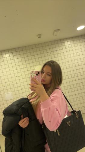 Fotografii vložila modelka na portál České Modelky ::www.ceskemodelky.cz::