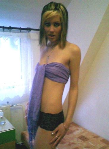 A fényképet a modell helyezte be a cseh Modelky s.r.o portáljára.