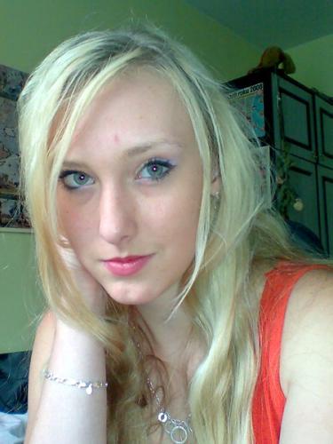 Фотография была вставлена моделью на портале чешской модели с.р.о.