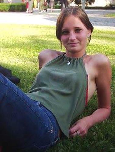 Фотография была вставлена моделью на портале чешской модели с.р.о.