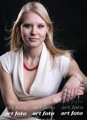 Фотография была вставлена моделью на портале чешской модели с.р.о.